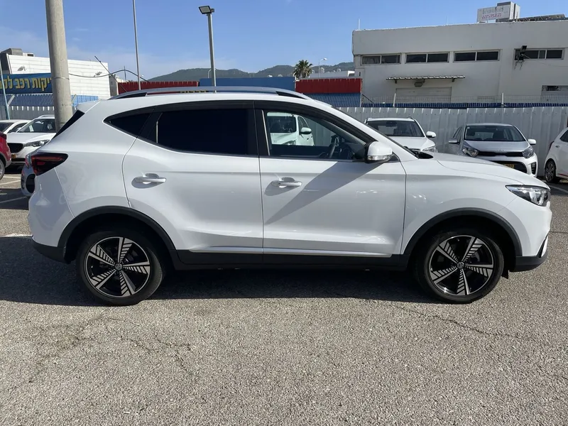MG ZS 2ème main, 2021, privée