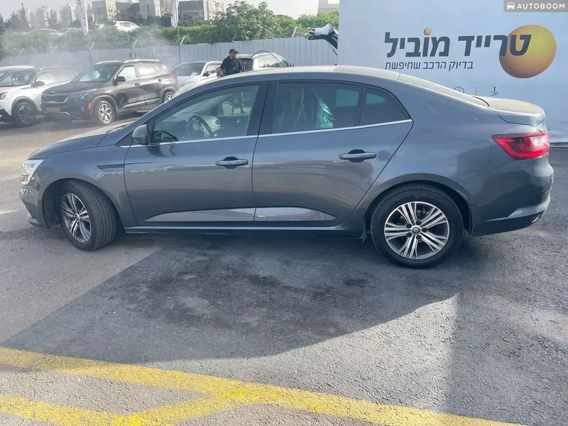 רנו מגאן יד 2 רכב, 2023
