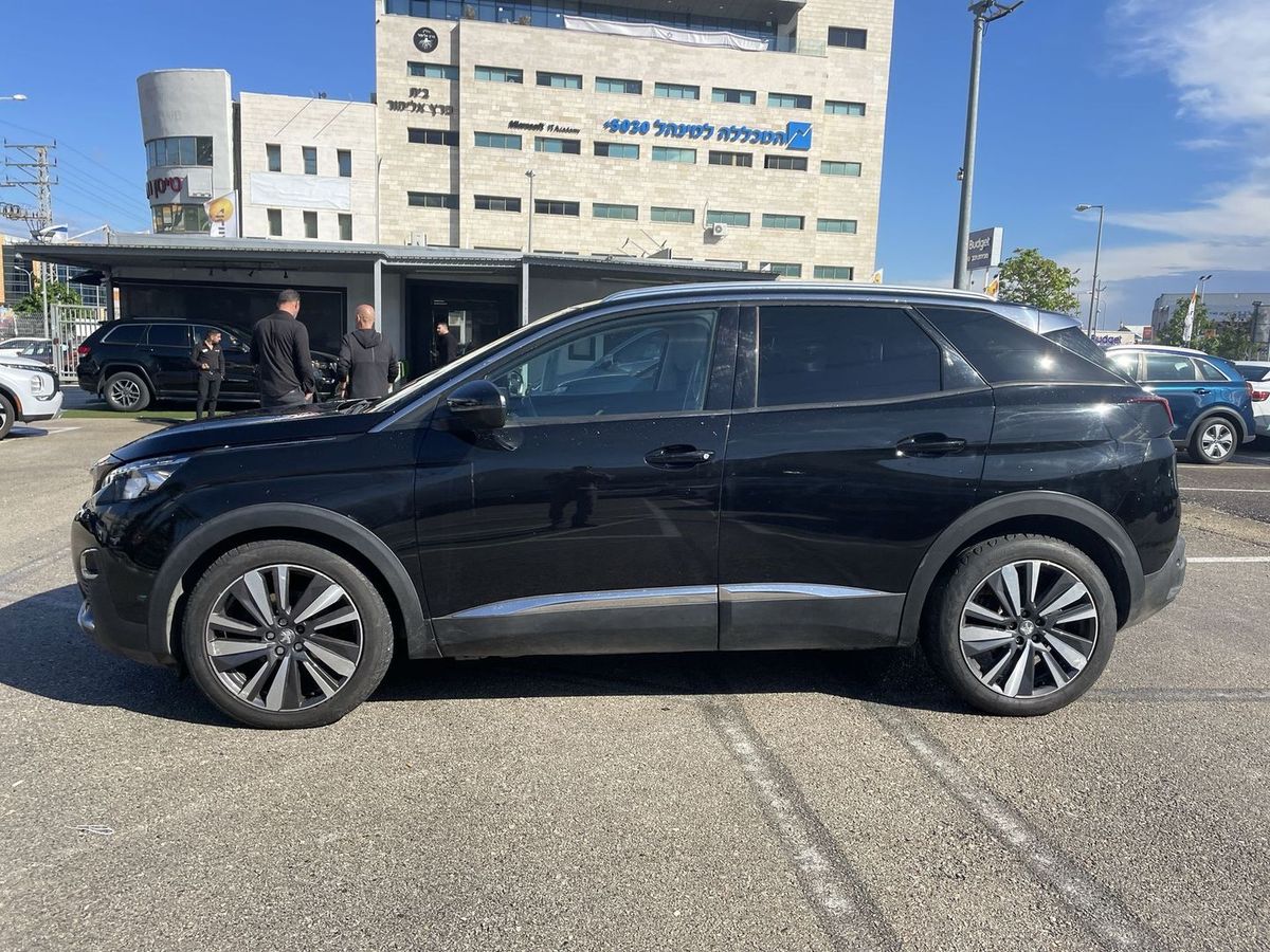 Peugeot 3008 с пробегом, 2018