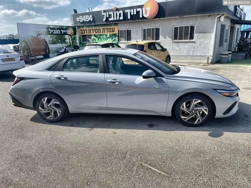 Hyundai Elantra 2nd hand, 2024, private