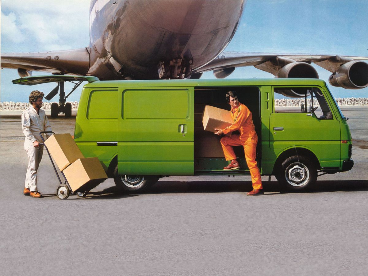 Datsun Urvan 1982. Bodywork, Exterior. Minivan, 1 generation