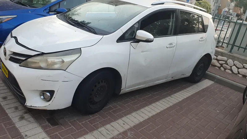 Toyota Verso 2ème main, 2013, privée
