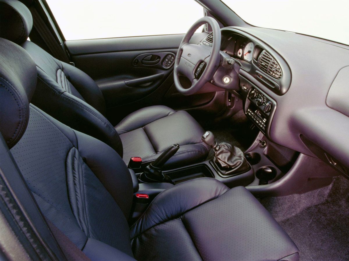 Форд Контур 1997. Передние сидения. Седан, 1 поколение, рестайлинг