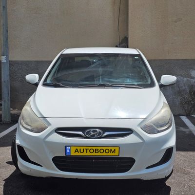 Hyundai i25 2nd hand, 2013, private hand