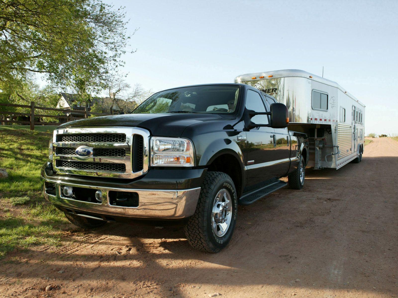 F250 Ford и грузовик