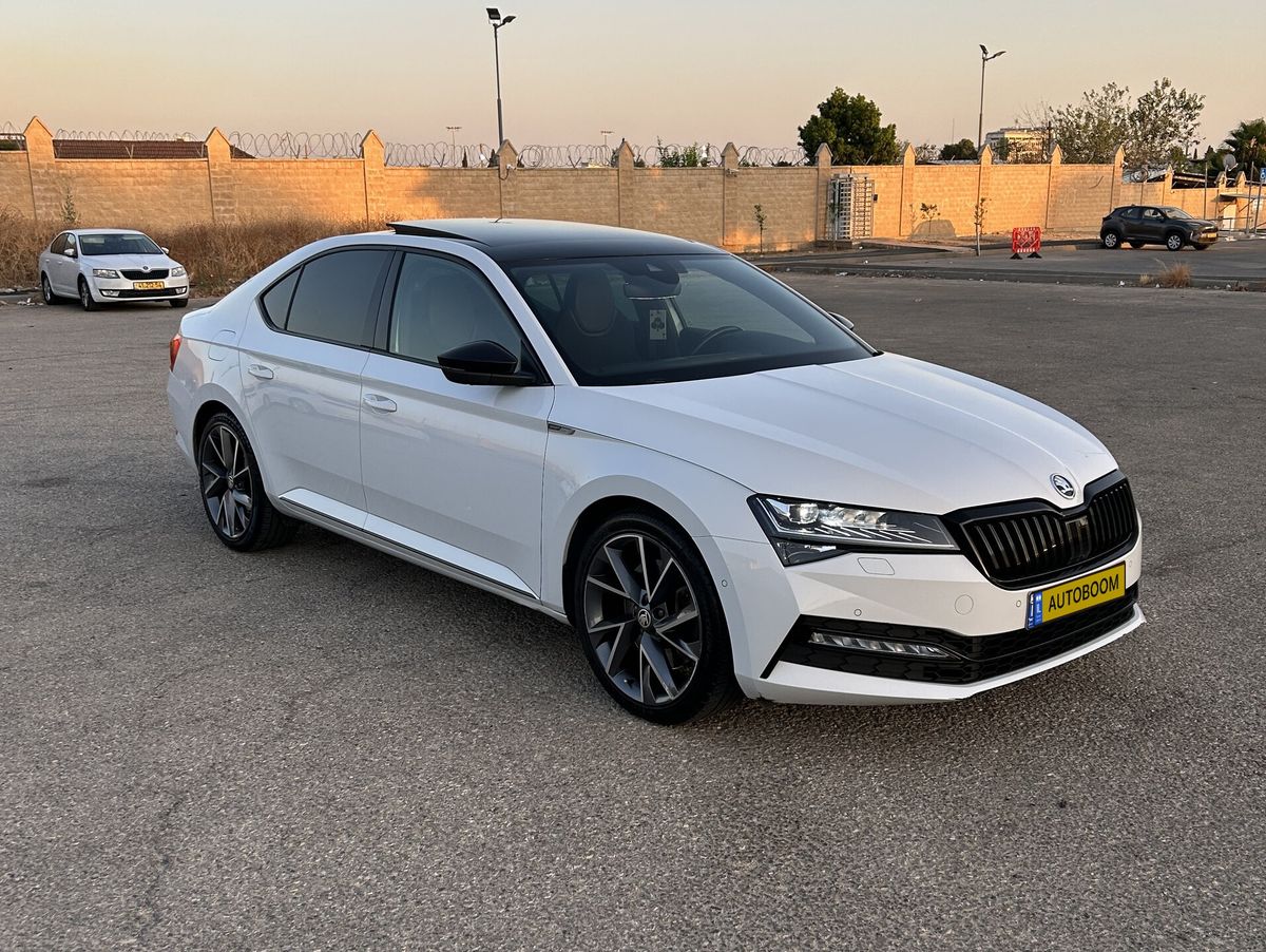 Skoda Superb с пробегом, 2021, частная рука