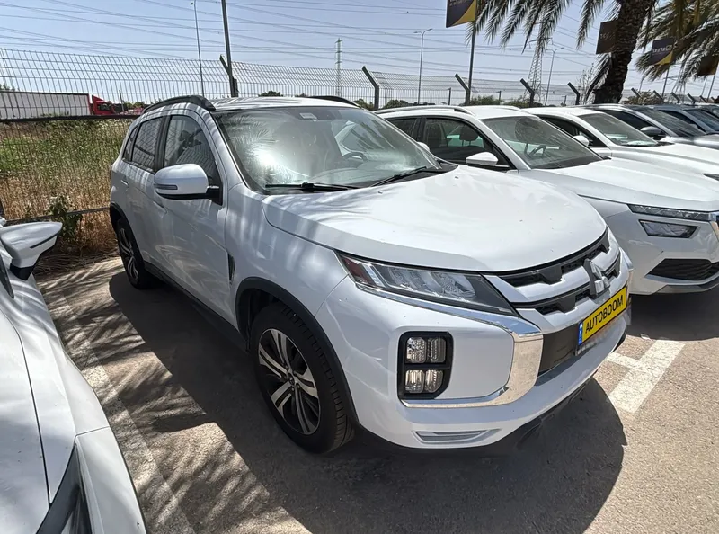 מיצובישי ASX יד 2 רכב, 2022