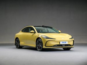 آي إم L6 ‏2024. الهيكل، المظهر الخارجي. سيدان, 1 الجيل