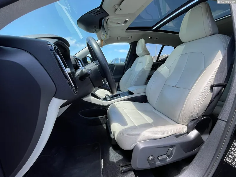 וולוו XC40 יד 2 רכב, 2018, פרטי
