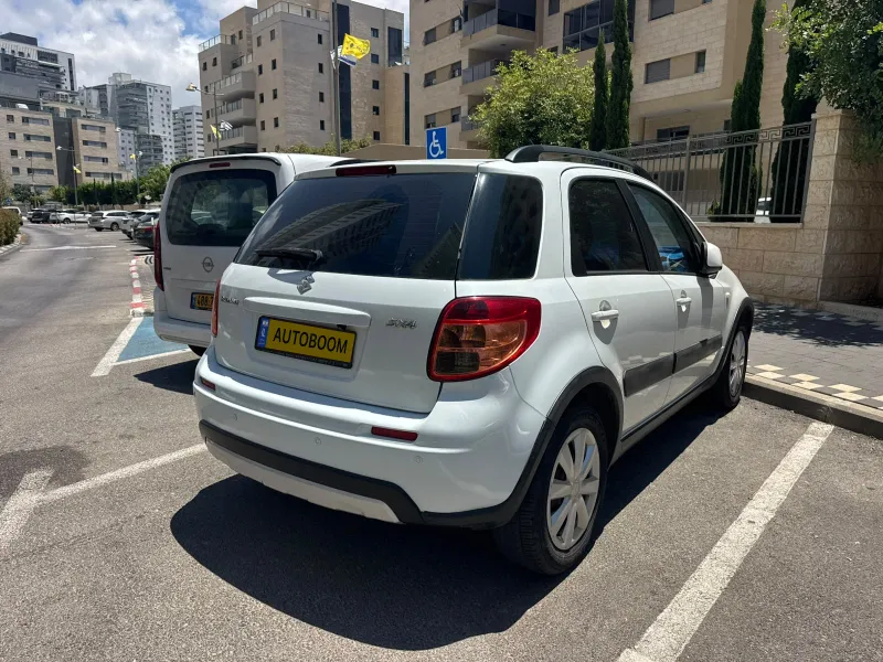 סוזוקי SX4 יד 2 רכב, 2014, פרטי