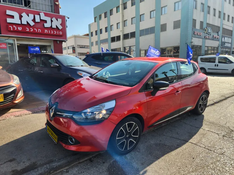 Renault Clio 2nd hand, 2015, private hand