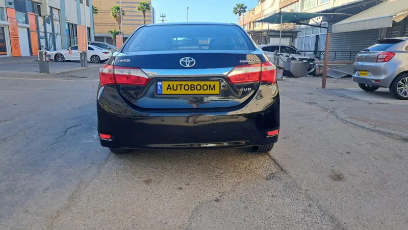 Toyota Corolla 2nd hand, 2014