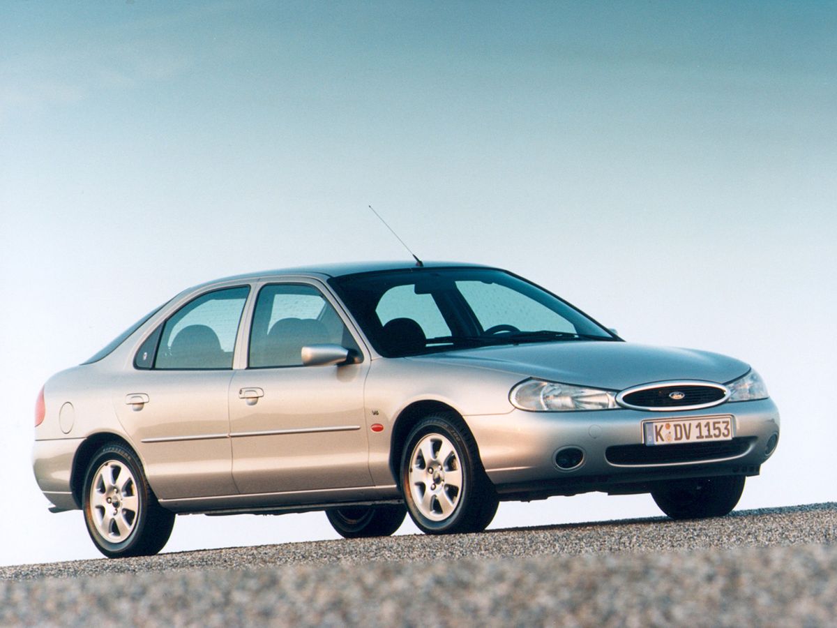 Ford Mondeo 1996. Carrosserie, extérieur. Liftback, 2 génération