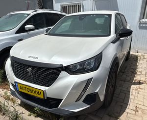 Peugeot 2008, 2023, photo