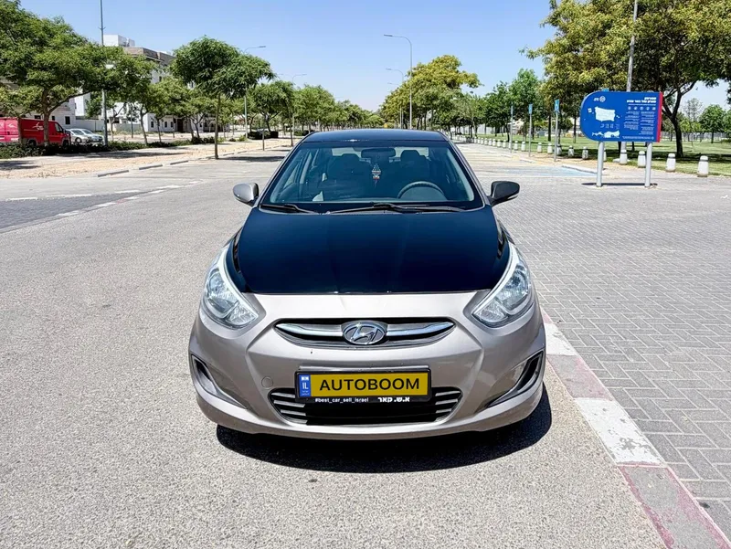 יונדאי i25 יד 2 רכב, 2014