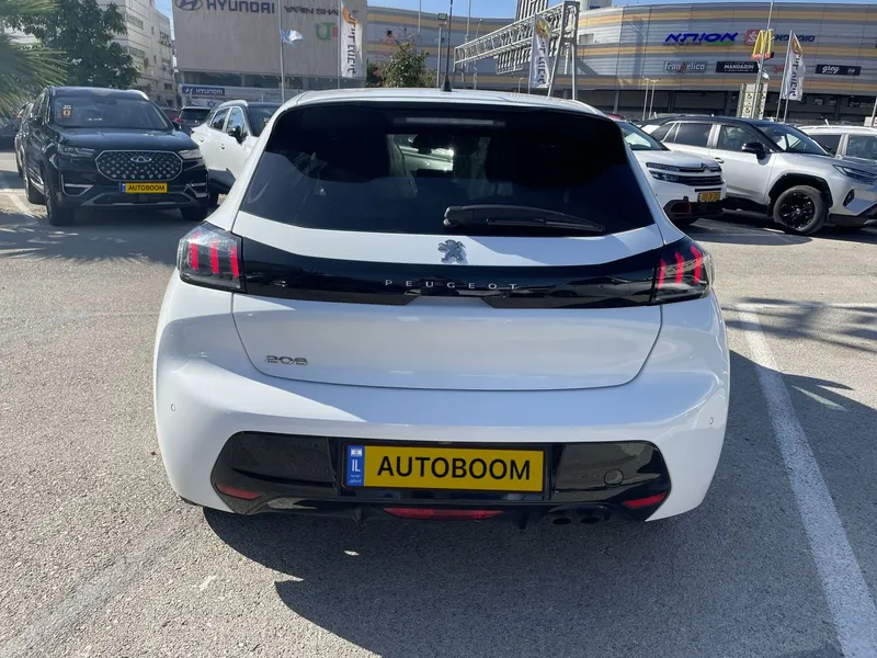 Peugeot 208 2ème main, 2022, main privée