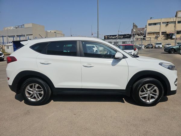 Hyundai Tucson 2nd hand, 2015, private hand