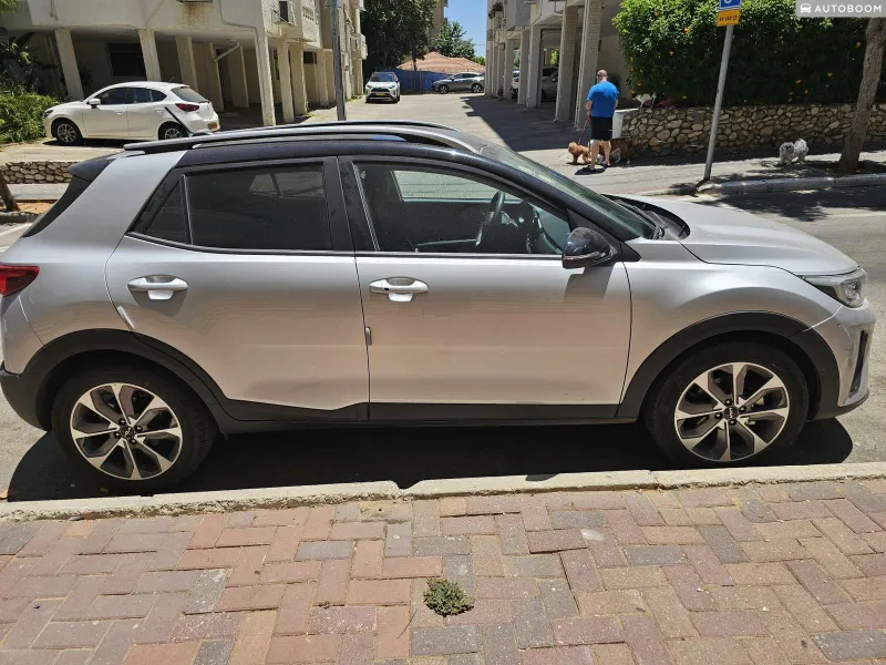 Kia Stonic 2nd hand, 2023, private