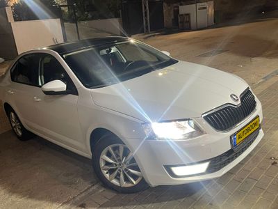 Škoda Octavia 2ème main, 2014