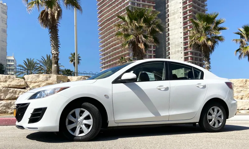 Mazda 3 с пробегом, 2011