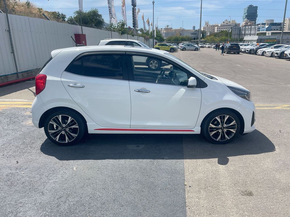 Kia Picanto 2nd hand, 2021, private hand