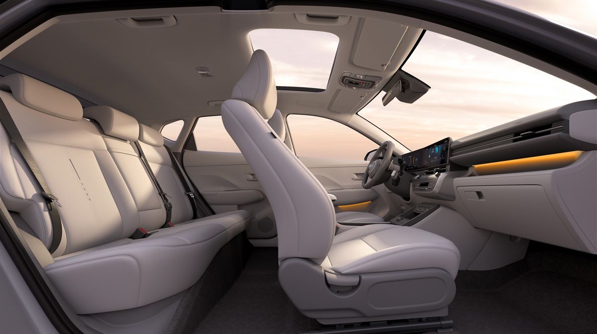 Hyundai Kona 2023. Intérieur. VUS 5-portes, 2 génération