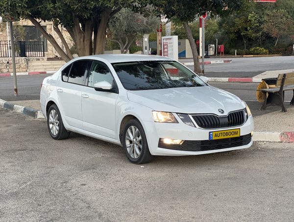 Skoda Octavia 2nd hand, 2017, private hand