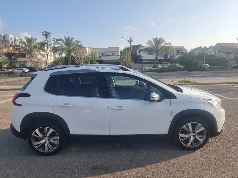 Peugeot 2008 2nd hand, 2017, private hand
