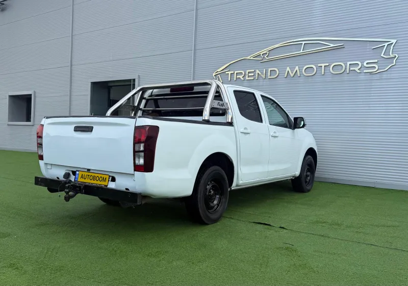 Isuzu D-Max с пробегом, 2017
