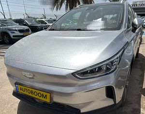 Geely Geometry C, 2023, фото