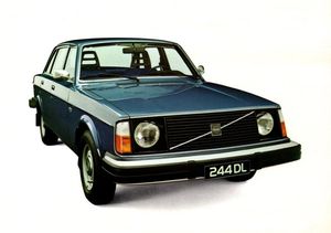 فولفو 240 سيريز 1974. الهيكل، المظهر الخارجي. سيدان, 1 الجيل