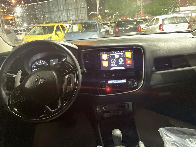 Mitsubishi Outlander 2nd hand, 2018, private hand