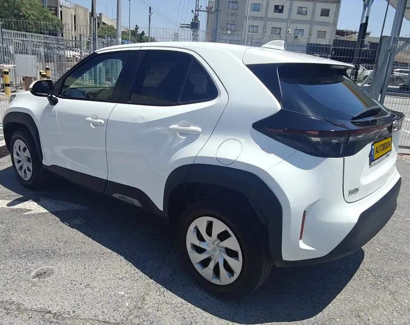 Toyota Yaris Cross 2nd hand, 2024