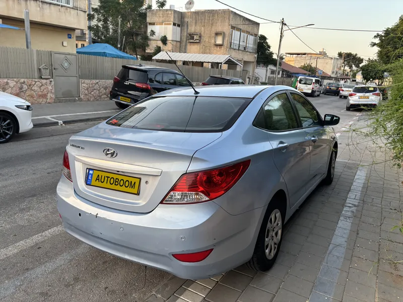 Hyundai i25 2nd hand, 2013
