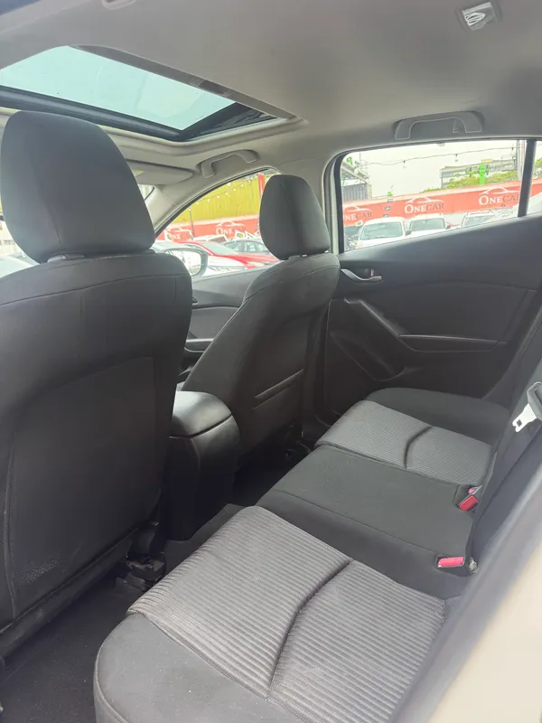 Mazda 3 2nd hand, 2014