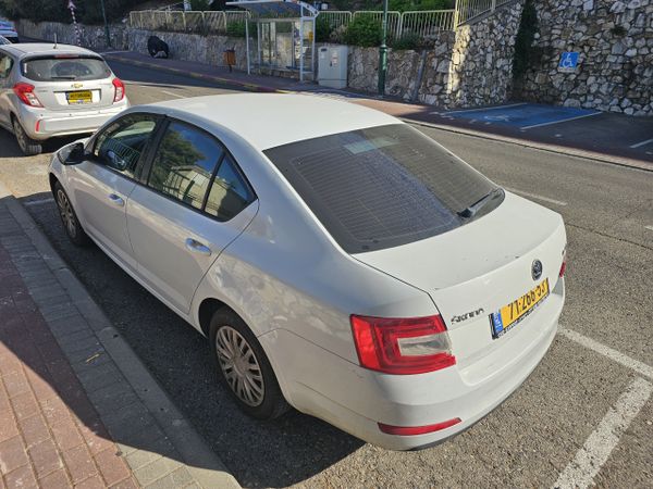 Škoda Octavia 2ème main, 2015, main privée