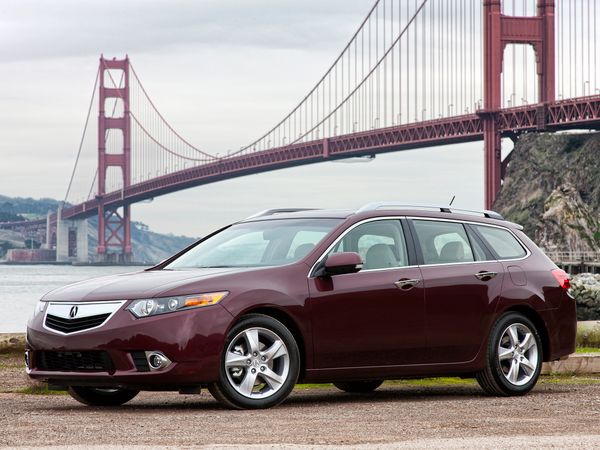 أكورا TSX 2010. الهيكل، المظهر الخارجي. ستيشن ٥ أبواب (صالون), 2 الجيل