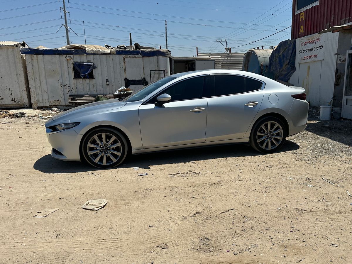 Mazda 3 2nd hand, 2023, private hand