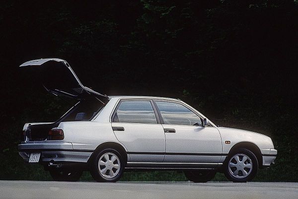 دايهاتسو أبلاوز 1989. الهيكل، المظهر الخارجي. ليفتباك, 1 الجيل
