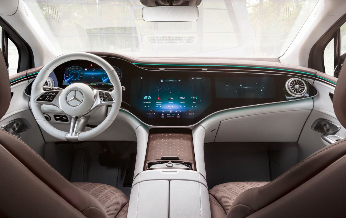 Mercedes EQE SUV 2022. Siéges avants. VUS 5-portes, 1 génération