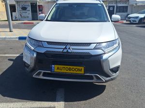 מיצובישי אאוטלנדר‏, 2020, תמונה