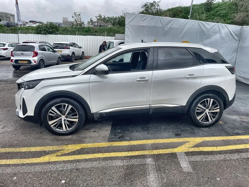 Peugeot 3008 2nd hand, 2021, private hand