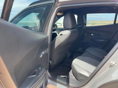 Peugeot 2008, 2024, фото