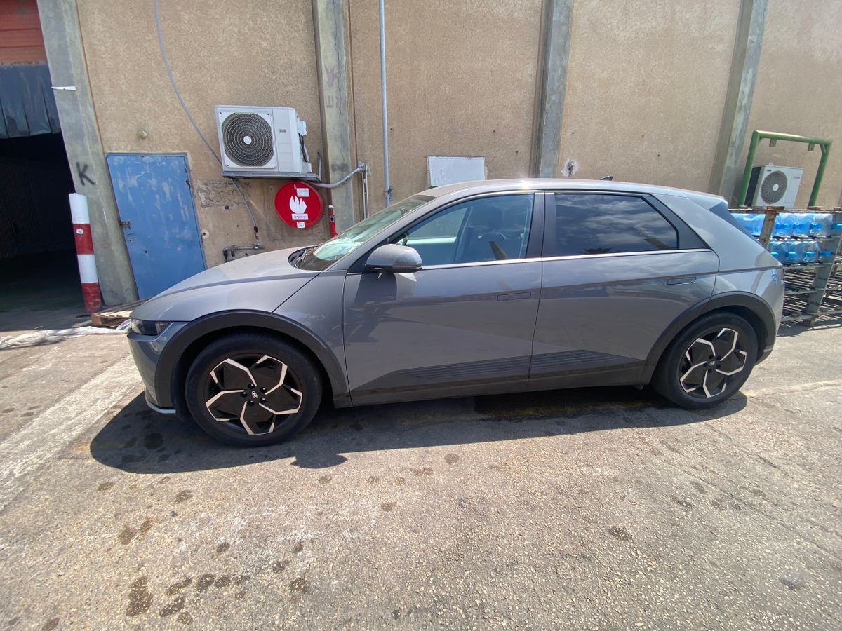 Hyundai IONIQ 5 с пробегом, 2024, частная рука