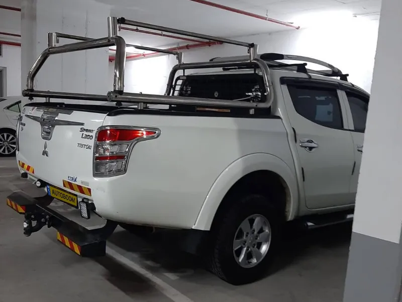 Mitsubishi L200 2nd hand, 2017, private