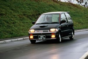מיצובישי  מיניקה 1989. מרכב, צורה. מיני 3 דלתות, 6 דור