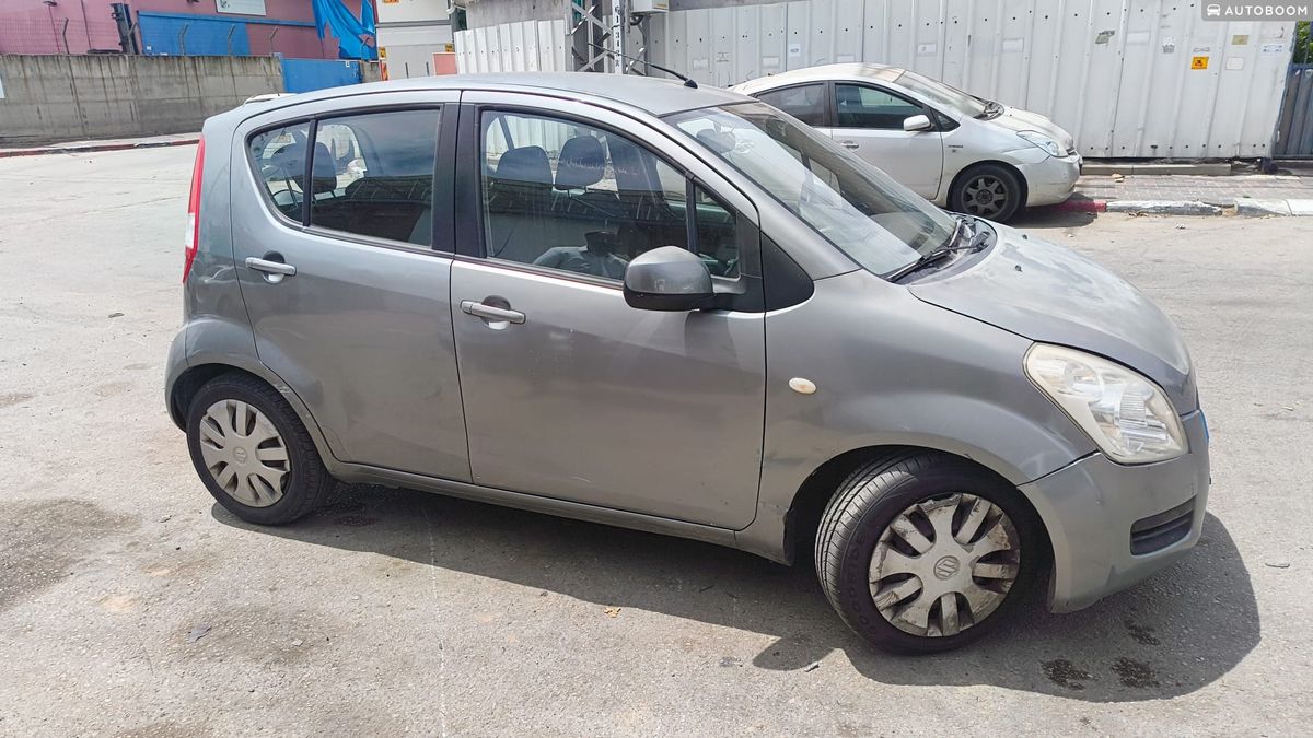 Suzuki Splash 2nd hand, 2010, private