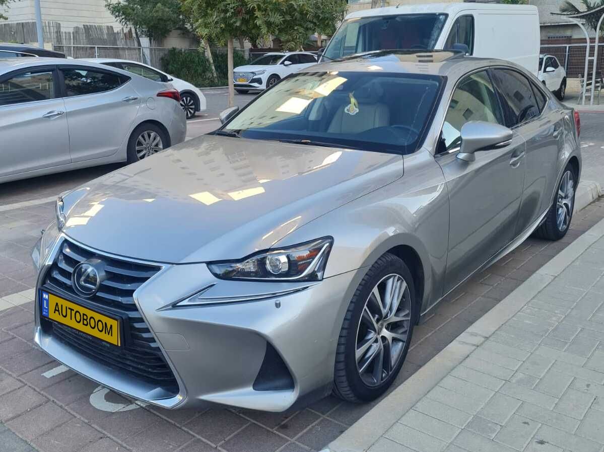 Lexus IS с пробегом, 2019, частная рука