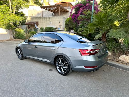 Skoda Superb с пробегом, 2018, частная рука