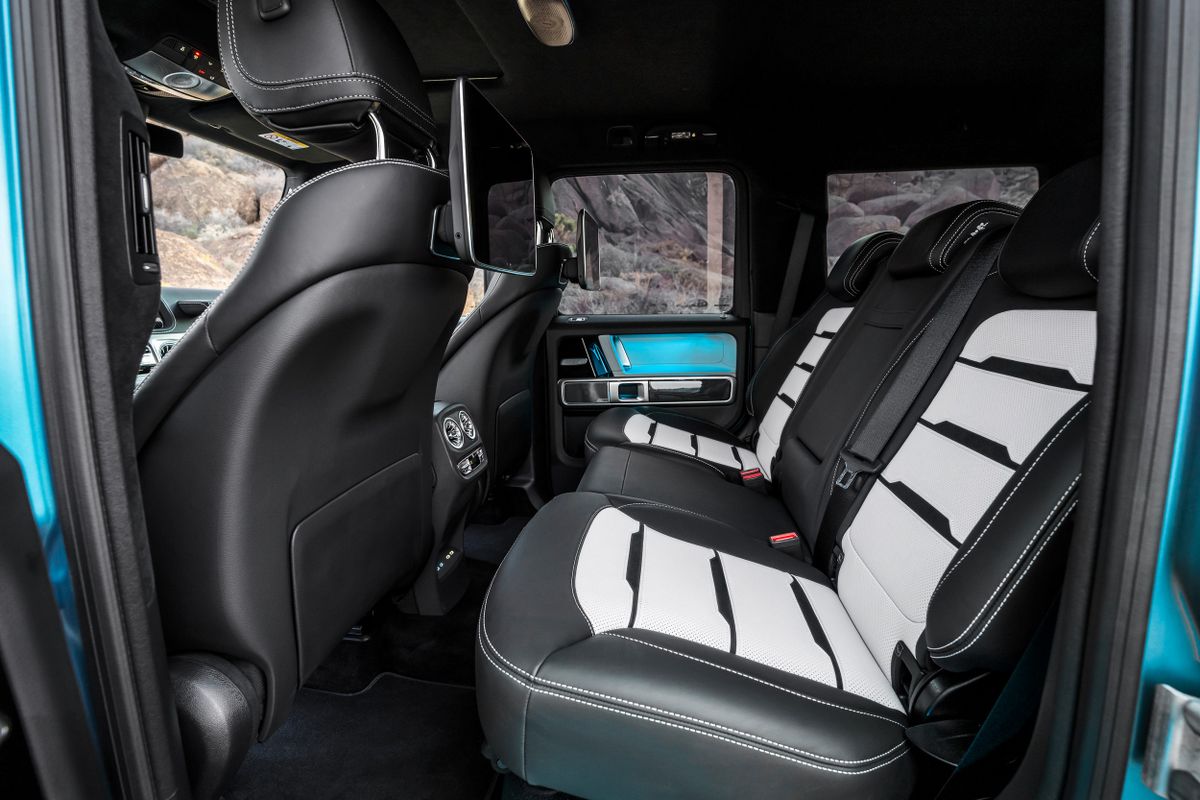Мерседес G-Class AMG 2024. Задние сидения. Внедорожник 5 дв., 2 поколение, рестайлинг